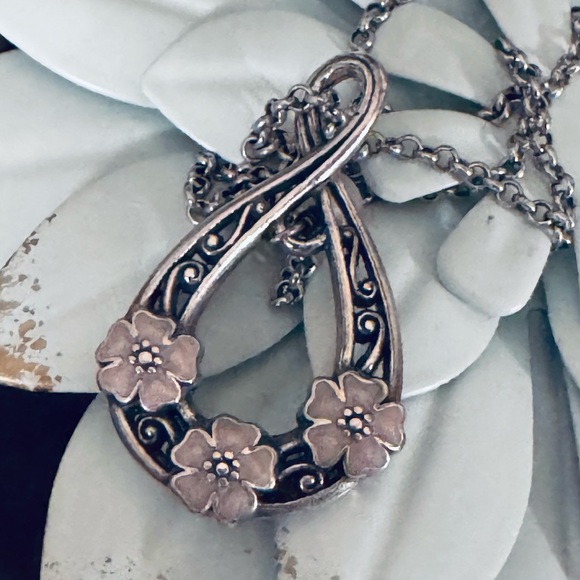 Brighton La Vie Pink Flower Pendant Necklace - retired - Picture 4 of 4
